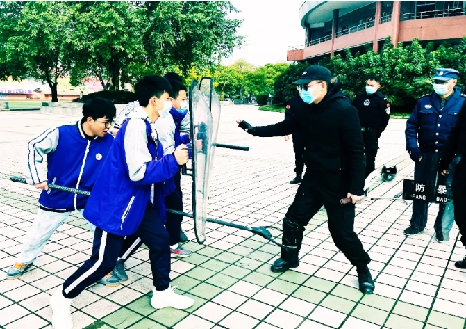嘉陵公安3.png