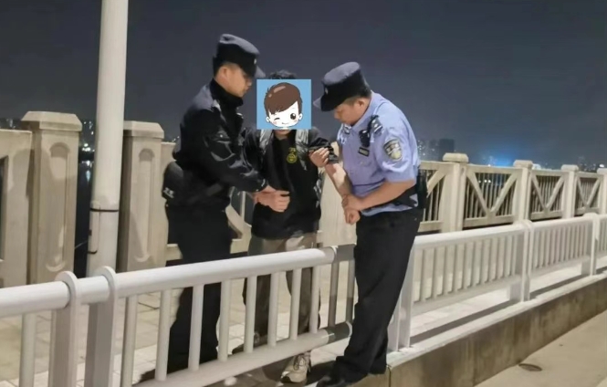 嘉陵政法1.png